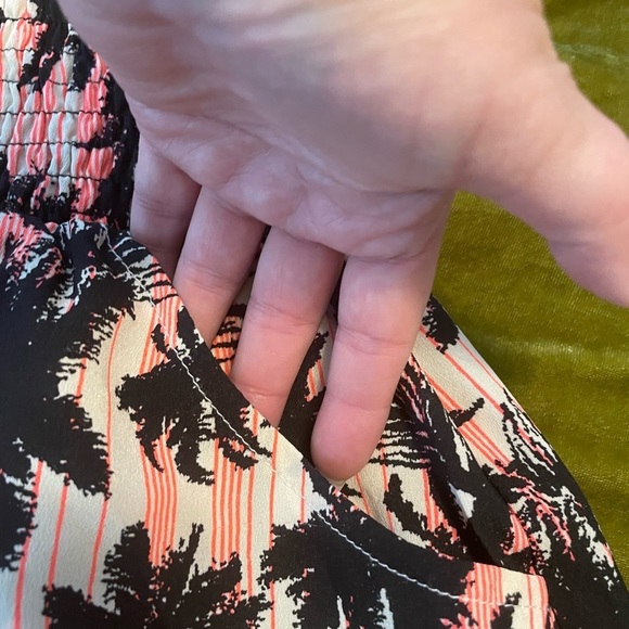 MISS Me Pom Pom Shorts - Picture 4 of 6